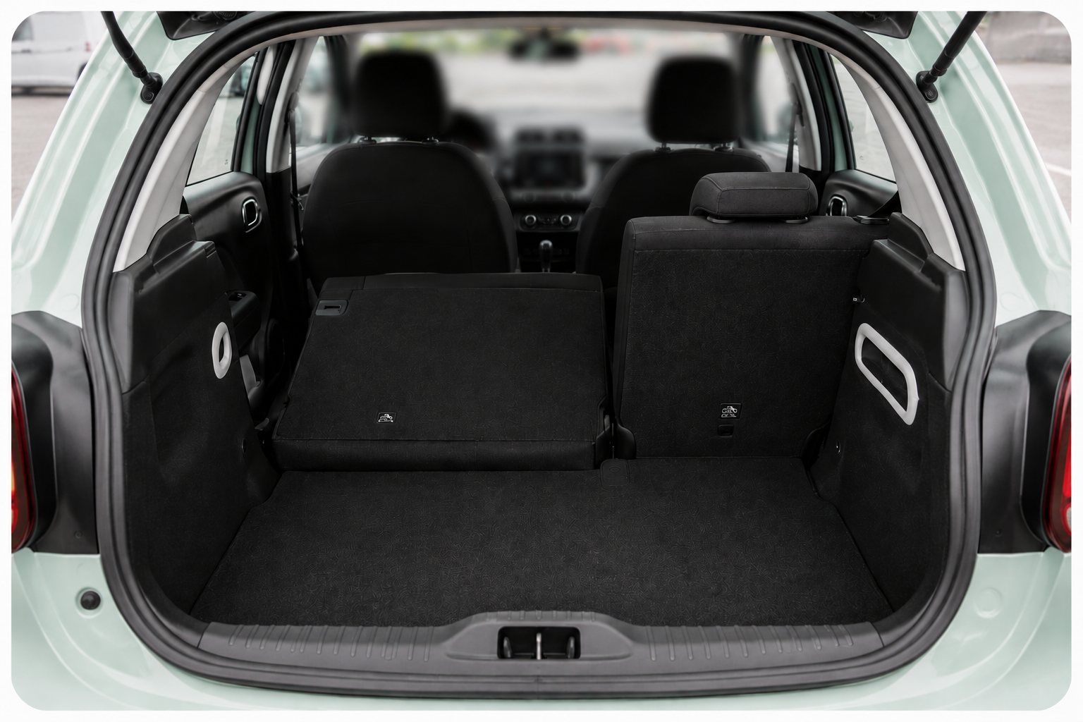 Citroën C3 Société — après transformation, coffre / banquette rabattable